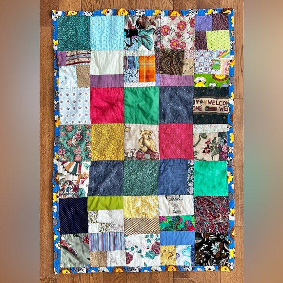 Colorful Patchwork Quilt - Picture 1 of 8